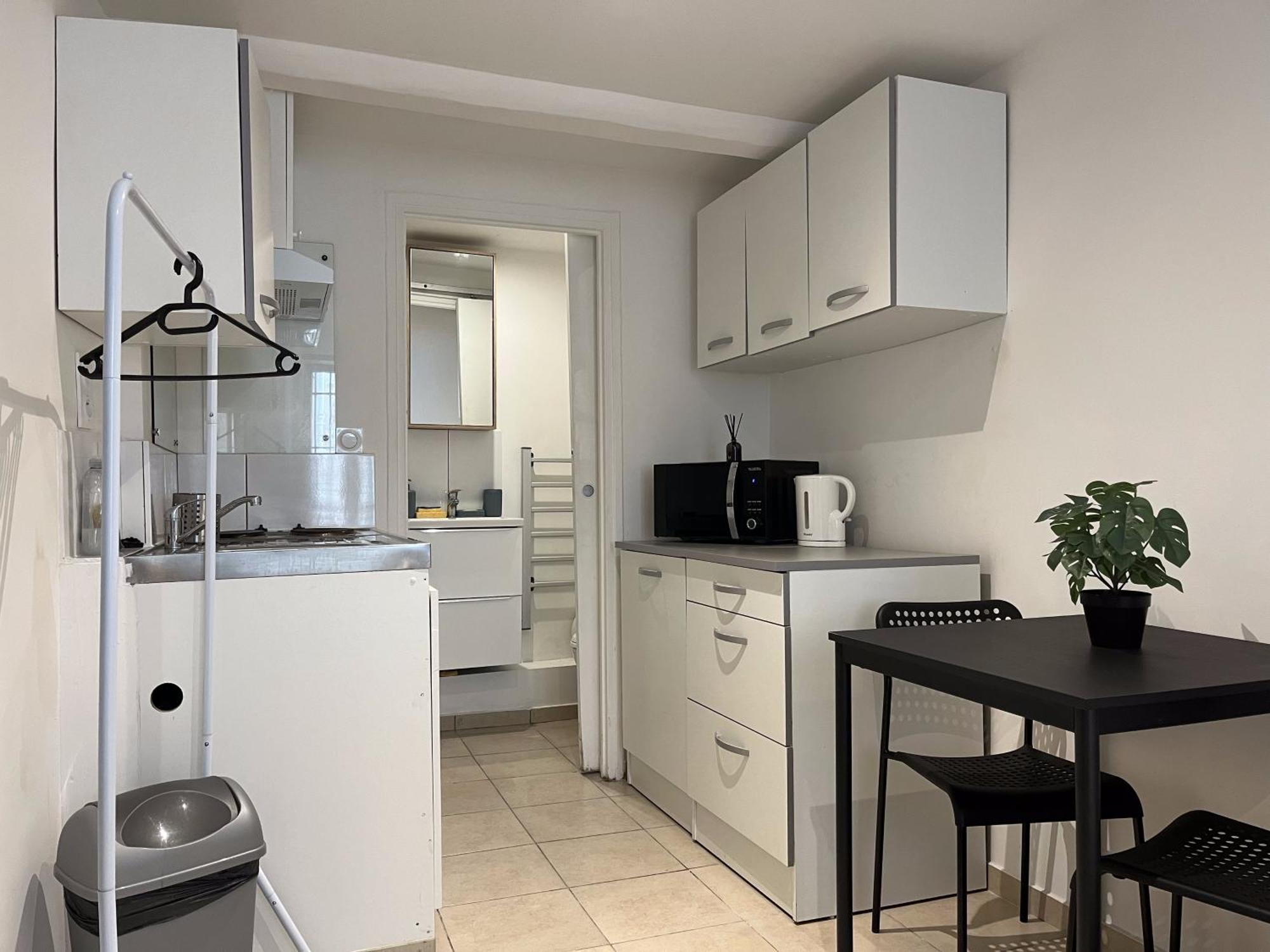 Studio Equipe Confort Proche De Toutes Commodites La Seyne-sur-Mer Bagian luar foto
